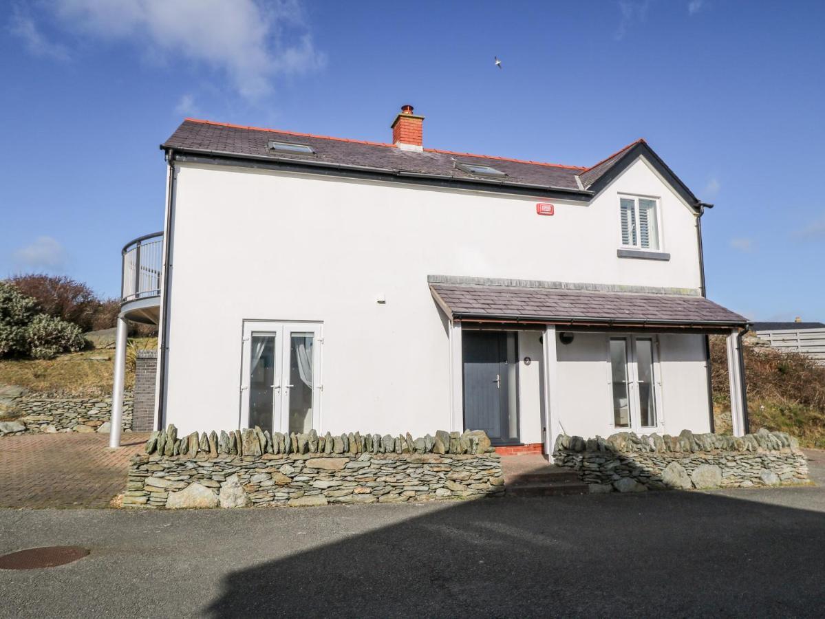 Bay View Villa Holyhead Eksteriør billede