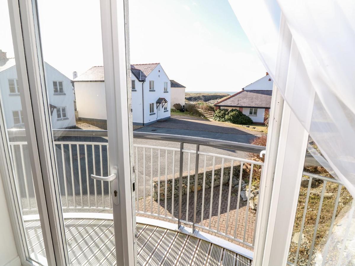 Bay View Villa Holyhead Eksteriør billede